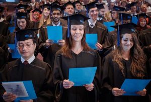 فارغ التحصیلان پزشکی دانشگاه لودز